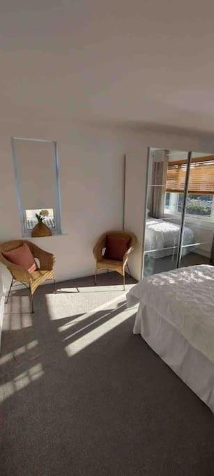 Modern 4 Bedroom House In Weymouth Sunny Corner Exterior foto